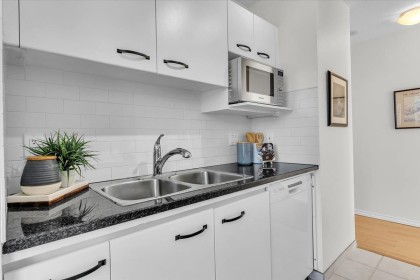 Photo 17 at 708 - 1188 Richards Street, Yaletown, Vancouver West
