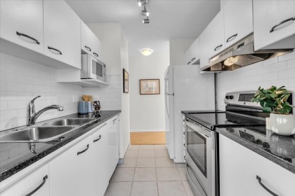 Photo 16 at 708 - 1188 Richards Street, Yaletown, Vancouver West