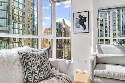 Photo 7 at 708 - 1188 Richards Street, Yaletown, Vancouver West