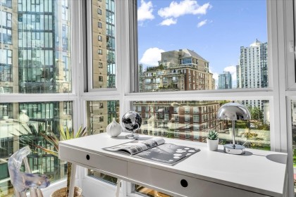 Photo 11 at 708 - 1188 Richards Street, Yaletown, Vancouver West