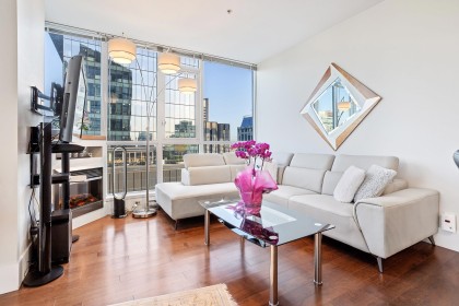 Photo 22 at 3303 - 1189 Melville Street, Coal Harbour, Vancouver West