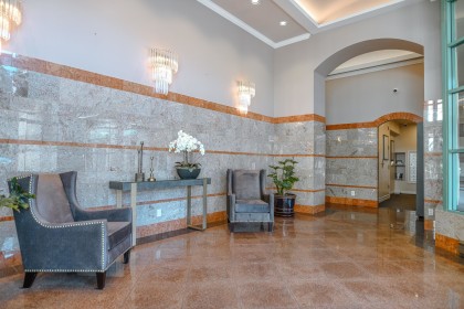 Photo 4 at 15B - 338 Taylor Way, Park Royal, West Vancouver