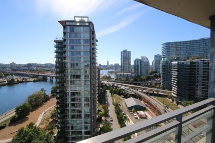 Photo 13 at 2003 - 33 Smithe Street, Yaletown, Vancouver West