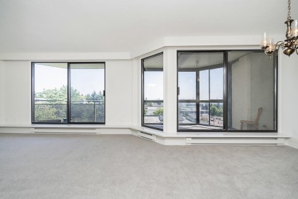 Photo 2 at 801 - 444 Lonsdale Avenue, Lower Lonsdale, North Vancouver