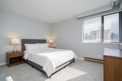 Photo 13 at 801 - 444 Lonsdale Avenue, Lower Lonsdale, North Vancouver