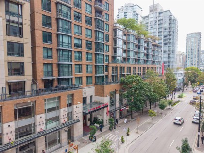 Photo 26 at 2106 - 788 Richards Street, Downtown VW, Vancouver West