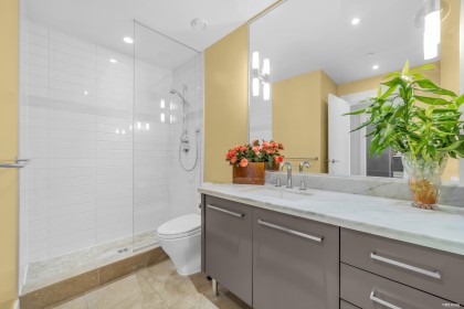 Photo 17 at 201 - 650 Evergreen Place, Delbrook, North Vancouver