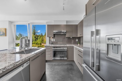 Photo 3 at 201 - 650 Evergreen Place, Delbrook, North Vancouver