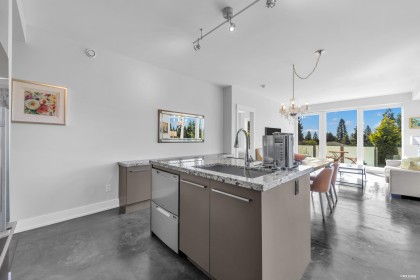 Photo 4 at 201 - 650 Evergreen Place, Delbrook, North Vancouver
