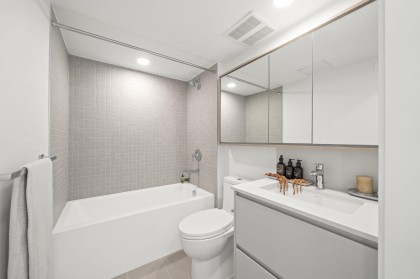Photo 23 at 225 - 1010 W 47th Avenue, South Granville, Vancouver West