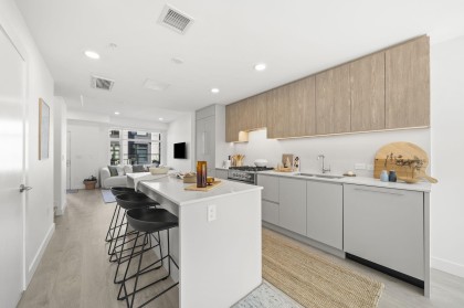 Photo 6 at 225 - 1010 W 47th Avenue, South Granville, Vancouver West