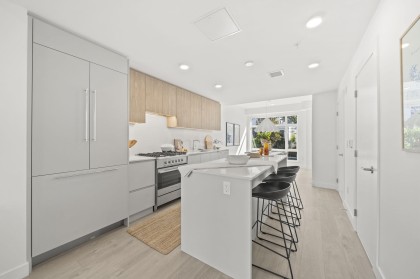 Photo 10 at 225 - 1010 W 47th Avenue, South Granville, Vancouver West
