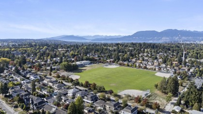 Photo 37 at 225 - 1010 W 47th Avenue, South Granville, Vancouver West