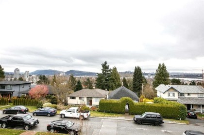 Photo 5 at 1132 Cloverley Street, Calverhall, North Vancouver