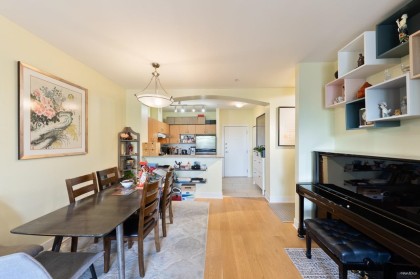 Photo 9 at 408 - 995 W 59th Avenue, South Cambie, Vancouver West