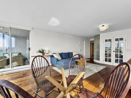 Photo 10 at 2106 - 1500 Howe Street, Yaletown, Vancouver West
