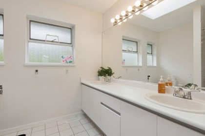 Photo 23 at 456 Montroyal Boulevard, Upper Delbrook, North Vancouver