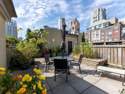 Photo 6 at 407 - 1216 Homer Street, Yaletown, Vancouver West