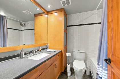 Photo 18 at 402 - 1127 Barclay Street, West End VW, Vancouver West