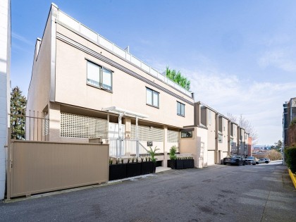 Photo 5 at 201 - 1024 W 7th Avenue, Fairview VW, Vancouver West