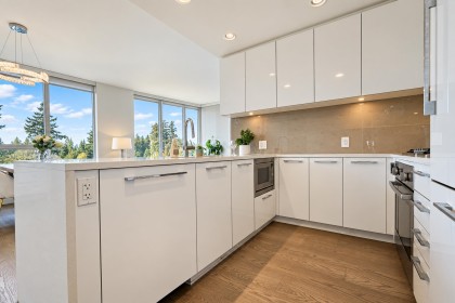 Photo 11 at 902 - 3533 Ross Drive, University VW, Vancouver West