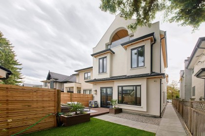 Photo 24 at 2 - 4659 W 11th Avenue, Point Grey, Vancouver West