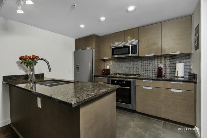 Photo 6 at 661 - 2080 W Broadway, Kitsilano, Vancouver West
