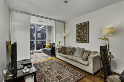 Photo 11 at 661 - 2080 W Broadway, Kitsilano, Vancouver West