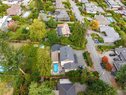 Photo 6 at 787 Roslyn Boulevard, Dollarton, North Vancouver