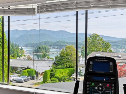 Photo 36 at 787 Roslyn Boulevard, Dollarton, North Vancouver