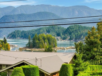 Photo 20 at 787 Roslyn Boulevard, Dollarton, North Vancouver
