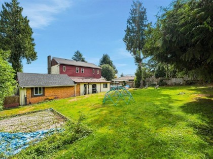 Photo 9 at 787 Roslyn Boulevard, Dollarton, North Vancouver