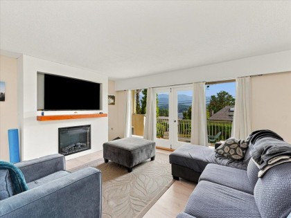 Photo 24 at 787 Roslyn Boulevard, Dollarton, North Vancouver