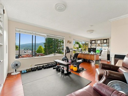 Photo 30 at 787 Roslyn Boulevard, Dollarton, North Vancouver
