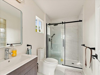 Photo 33 at 787 Roslyn Boulevard, Dollarton, North Vancouver