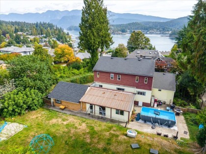 Photo 8 at 787 Roslyn Boulevard, Dollarton, North Vancouver
