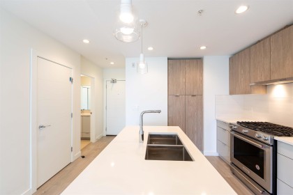 Photo 4 at 203 - 108 E 8th Street, Central Lonsdale, North Vancouver