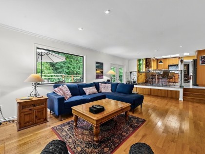 Photo 11 at 8568 Bedora Place, Howe Sound, West Vancouver
