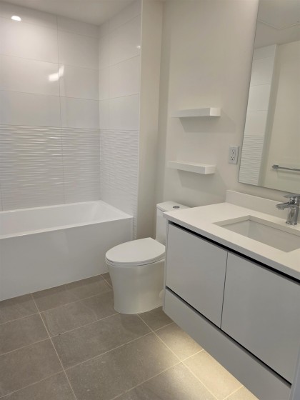 Photo 5 at 209 - 8398 Oak Street, Marpole, Vancouver West