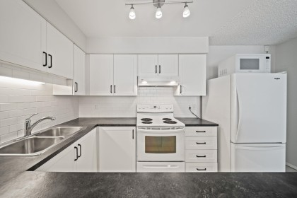 Photo 7 at 202 - 1845 W 7th Avenue, Kitsilano, Vancouver West