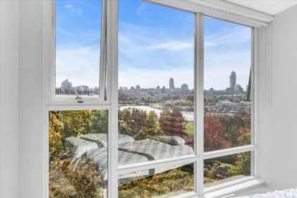 Photo 17 at 705 - 583 Beach Crescent, Yaletown, Vancouver West