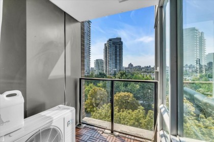 Photo 24 at 705 - 583 Beach Crescent, Yaletown, Vancouver West