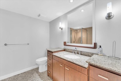 Photo 14 at 705 - 583 Beach Crescent, Yaletown, Vancouver West