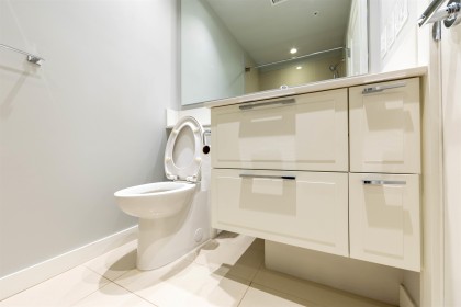 Photo 10 at 504 - 118 Carrie Cates Court, Lower Lonsdale, North Vancouver