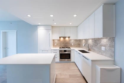 Photo 4 at 504 - 118 Carrie Cates Court, Lower Lonsdale, North Vancouver