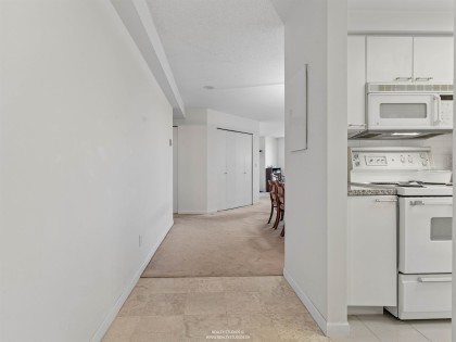 Photo 26 at 705 - 388 Drake Street, Yaletown, Vancouver West