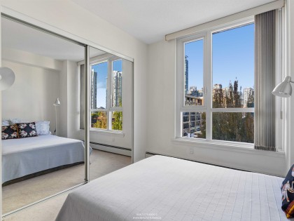 Photo 20 at 705 - 388 Drake Street, Yaletown, Vancouver West