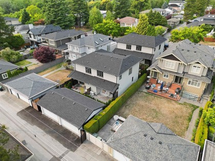 Photo 4 at 1 - 1958 W 60th Avenue, S.W. Marine, Vancouver West