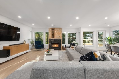 Photo 17 at 11 - 2425 Edgemont Boulevard, Mosquito Creek, North Vancouver