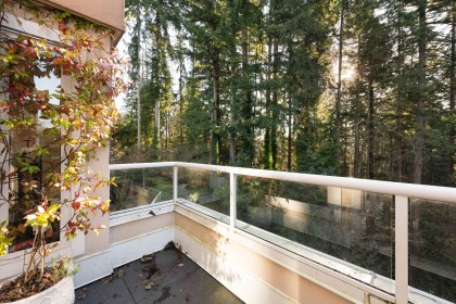 Photo 14 at 11 - 2425 Edgemont Boulevard, Mosquito Creek, North Vancouver